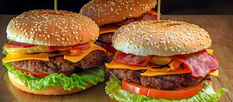 Symbolfoto von der Produktgruppe Burger