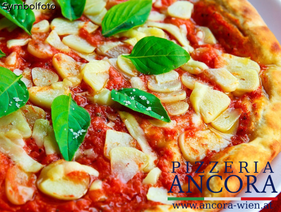 Pizza aus frischen Zutaten